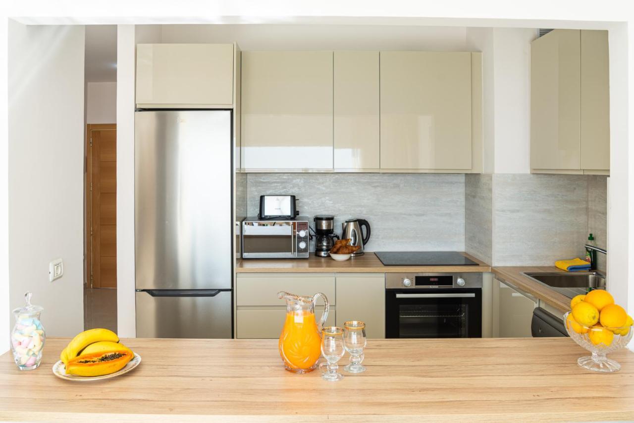 Esmeralda. Lovely And New Apartment Right By The Ocean! กาเยาซัลวาเค ภายนอก รูปภาพ
